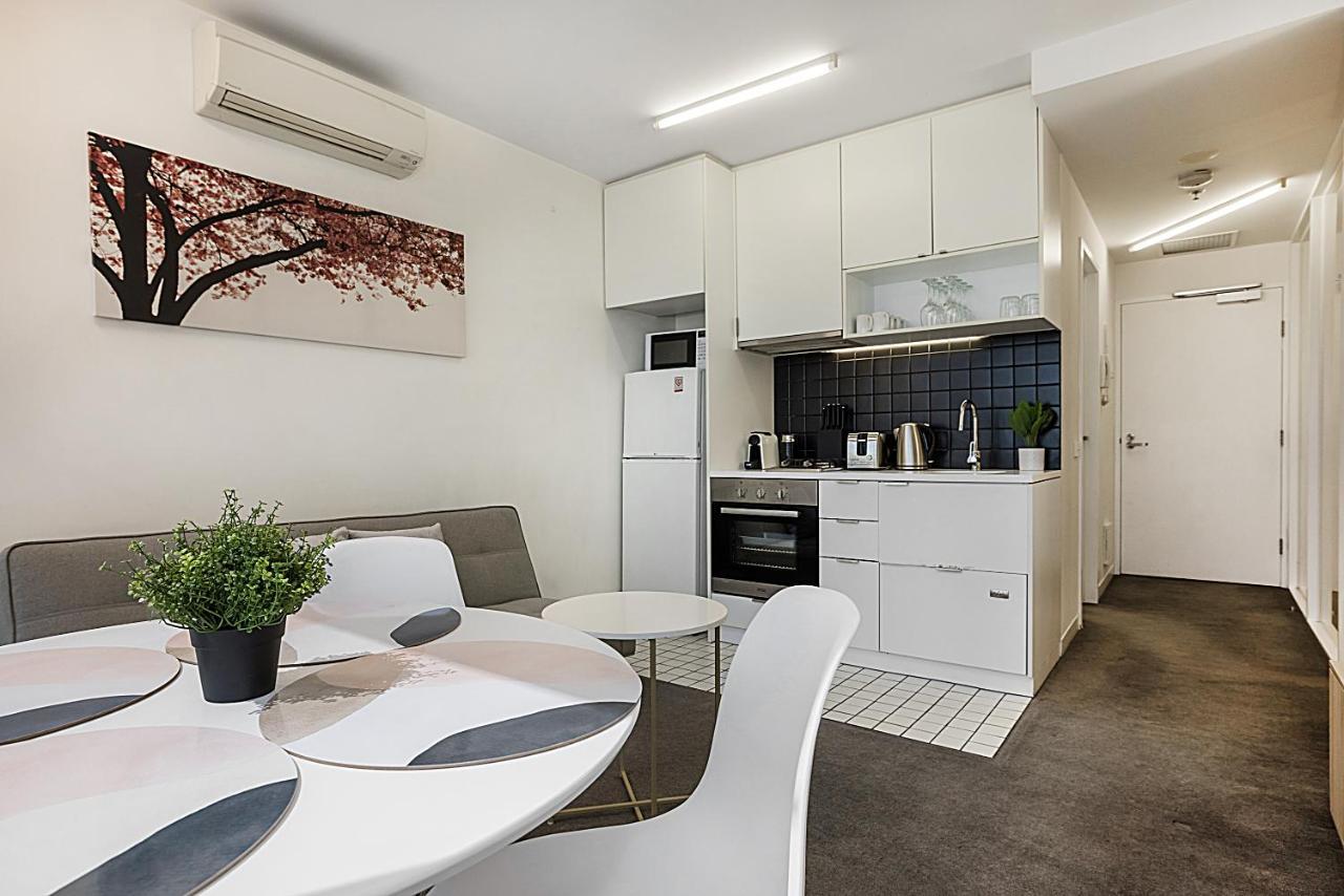 2-Bed Unit Metres From Cbd Malls, Dining & Sights Apartment เมลเบิร์น ภายนอก รูปภาพ